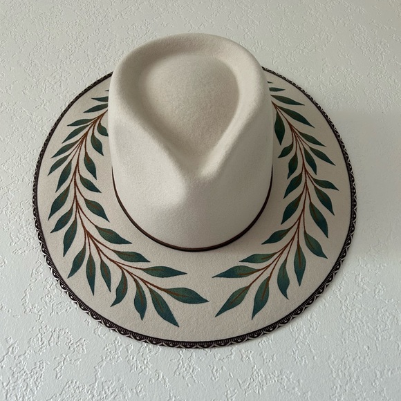Luna Bloom painted hat. - Picture 2 of 4
